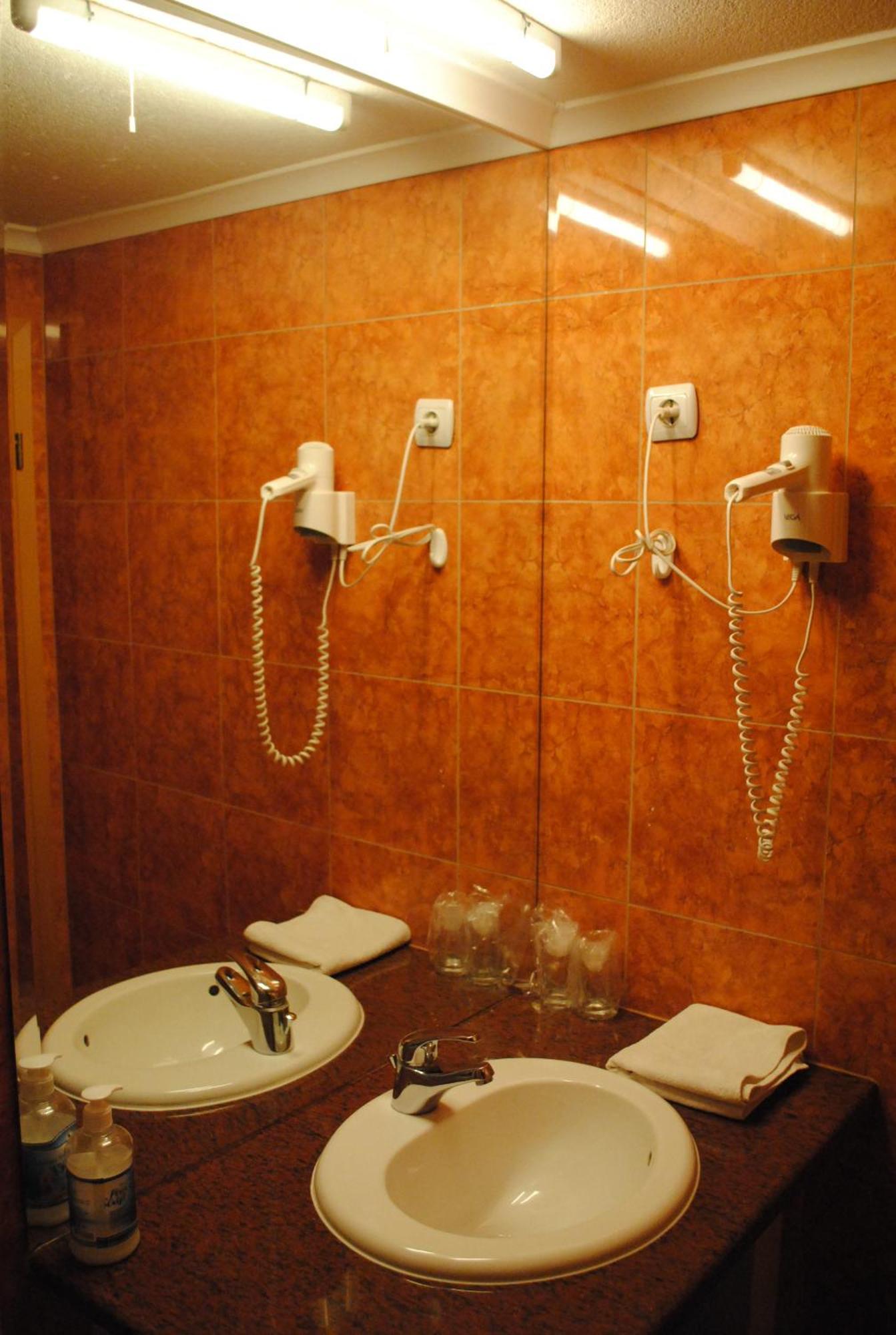 Motel Kiwi Grude Chambre photo