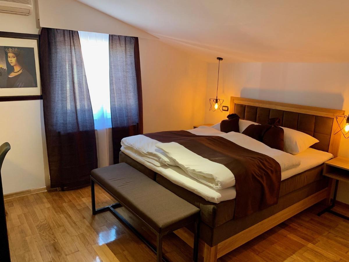 Motel Kiwi Grude Extérieur photo