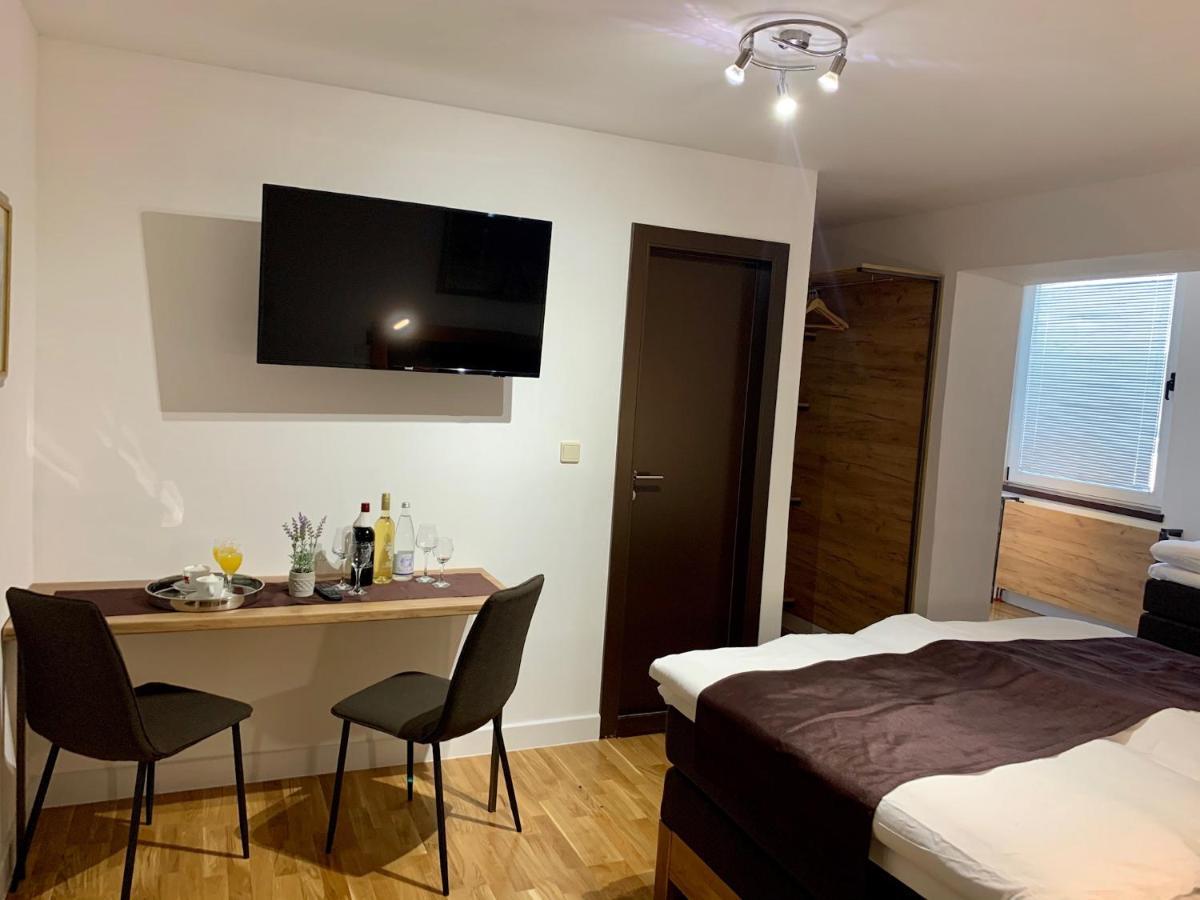 Motel Kiwi Grude Extérieur photo